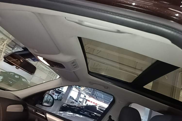 Used BMW X3 2016 sDrive20i Headliner