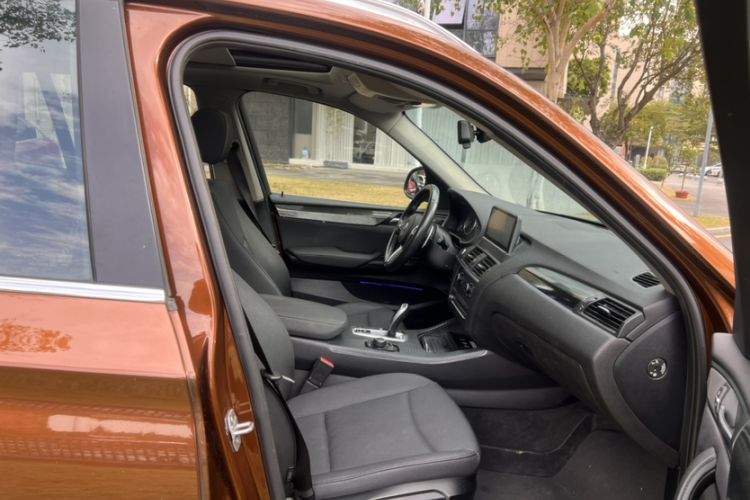 Used BMW X3 2016 sDrive20i Interior 3