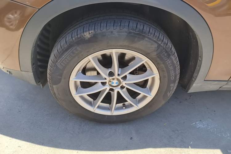 Used BMW X3 2016 sDrive20i Left Front Wheel Hub