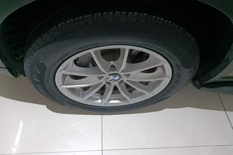 Used BMW X3 2016 sDrive20i Left Front Wheel Hub