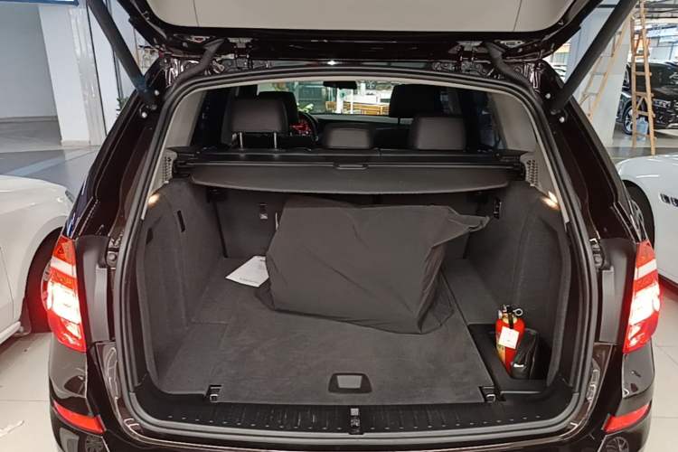 Used BMW X3 2016 sDrive20i Trunk