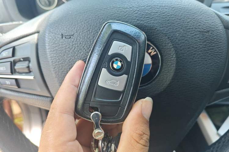 Used BMW X3 2016 sDrive20i Vehicle Key