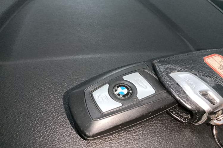 Used BMW X3 2016 sDrive20i Vehicle Key