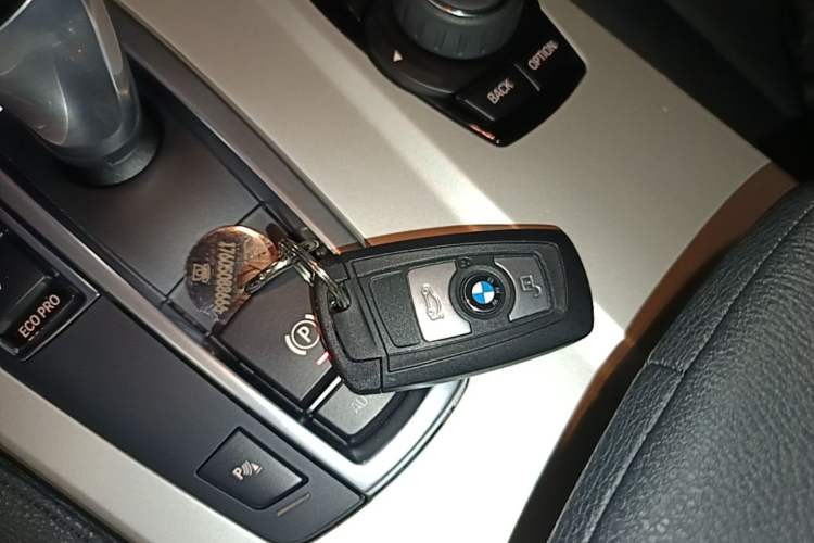 Used BMW X3 2016 sDrive20i Vehicle Key