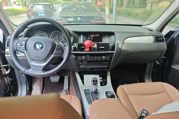 Used BMW X3  Center Console