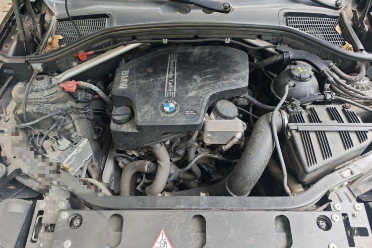 Used BMW X3  Engine Bay