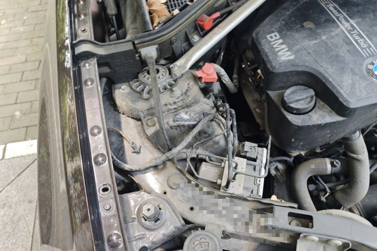Used BMW X3  Engine Bay Right