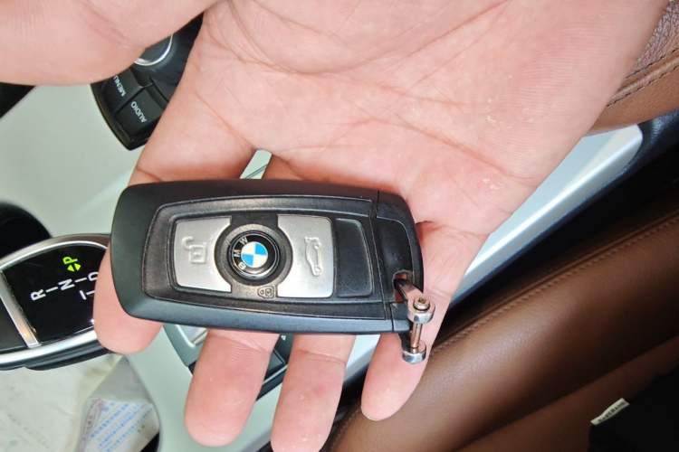 Used BMW X3  Vehicle Key