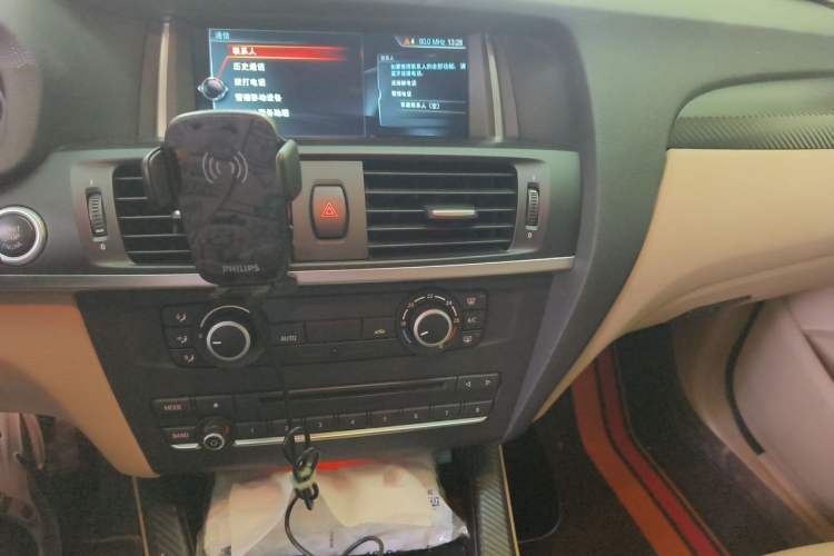 Used BMW X3 2016 sDrive20i Audio And AC Panel
