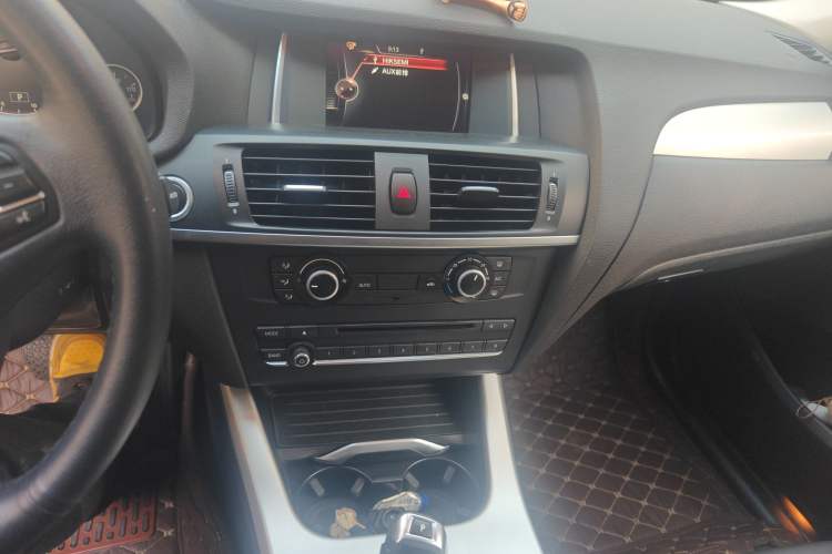 Used BMW X3 2016 sDrive20i Audio And AC Panel