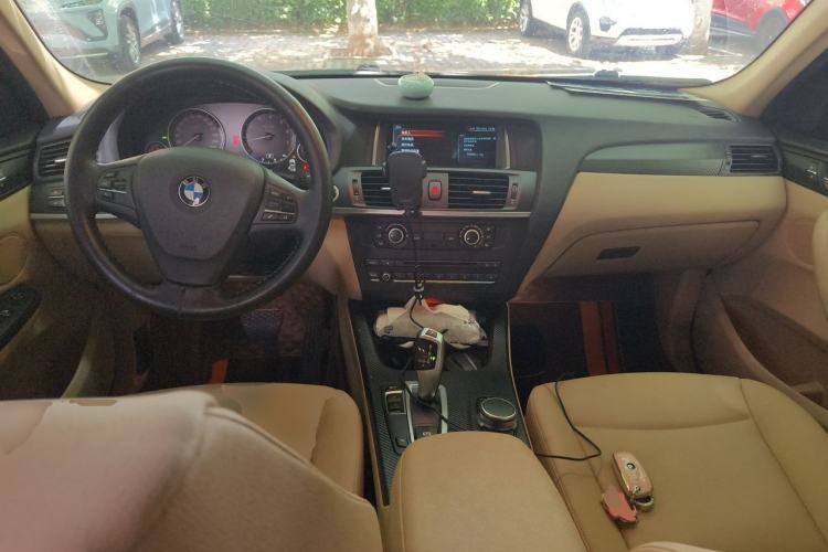 Used BMW X3 2016 sDrive20i Center Console