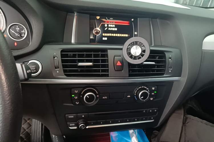 Used BMW X3 2016 sDrive20i Audio And AC Panel