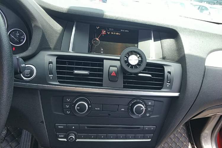 Used BMW X3 2016 sDrive20i Audio And AC Panel