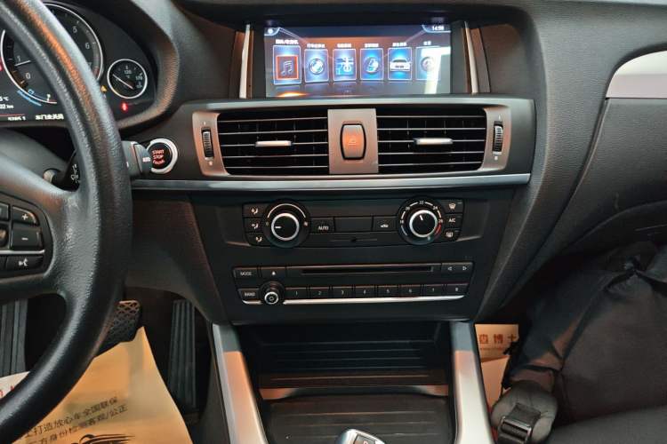 Used BMW X3 2016 sDrive20i Audio And AC Panel