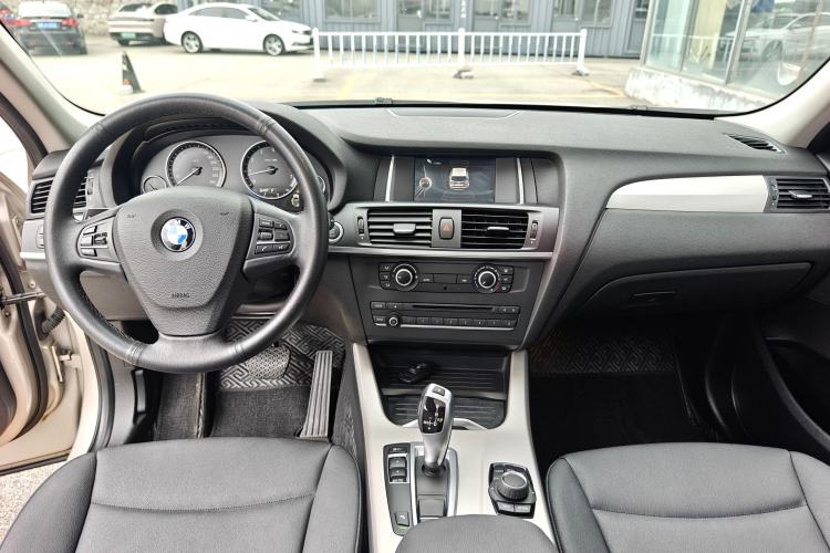 Used BMW X3 2016 sDrive20i Center Console