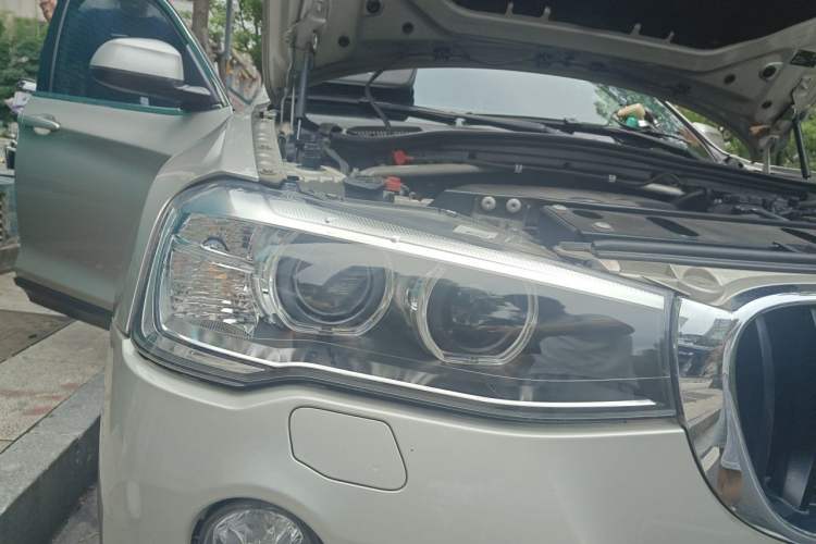 Used BMW X3 2016 sDrive20i Right Front Headlight