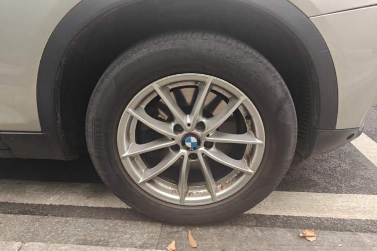 Used BMW X3 2016 sDrive20i Right Front Wheel Hub
