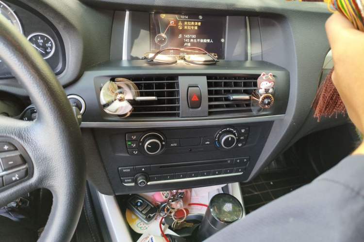 Used BMW X3 2016 sDrive20i Audio And AC Panel