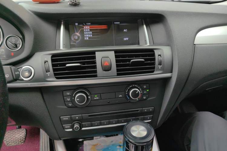 Used BMW X3 2016 sDrive20i Audio And AC Panel