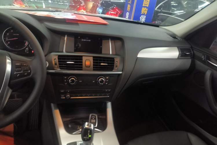 Used BMW X3 2016 sDrive20i Audio And AC Panel