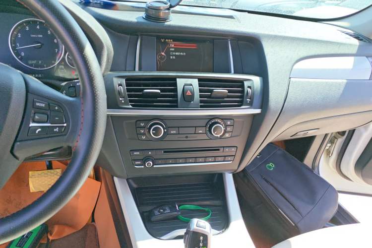Used BMW X3 2016 sDrive20i Audio And AC Panel