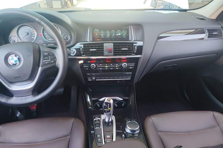 Used BMW X3 2016 xDrive20i M Sport Edition Audio And AC Panel