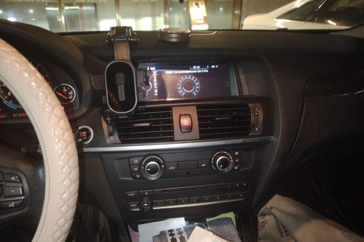 Used BMW X3 2016 sDrive20i Audio And AC Panel