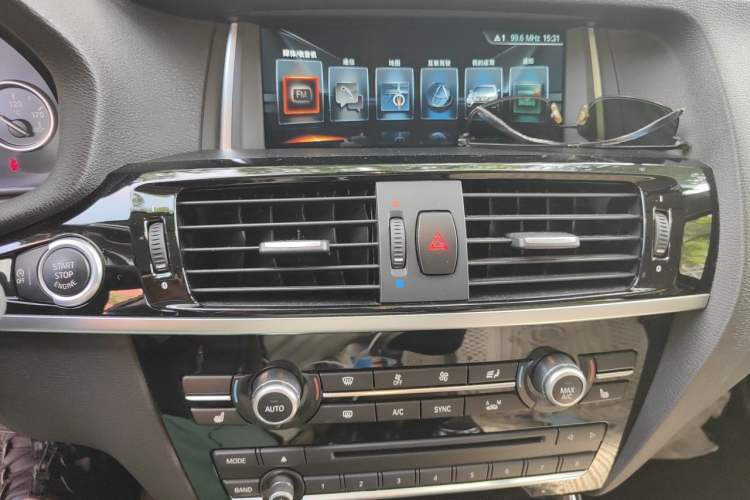 Used BMW X3 2016 xDrive20i M Sport Edition Audio And AC Panel