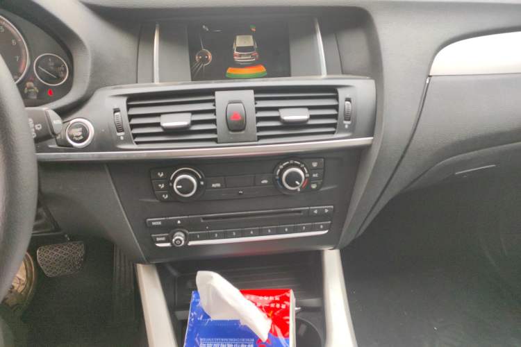 Used BMW X3 2016 sDrive20i Audio And AC Panel