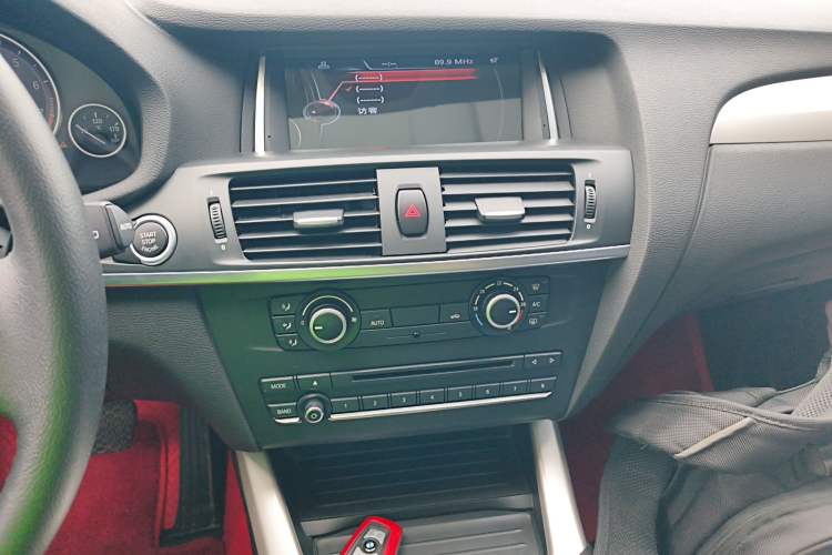 Used BMW X3 2016 sDrive20i Audio And AC Panel