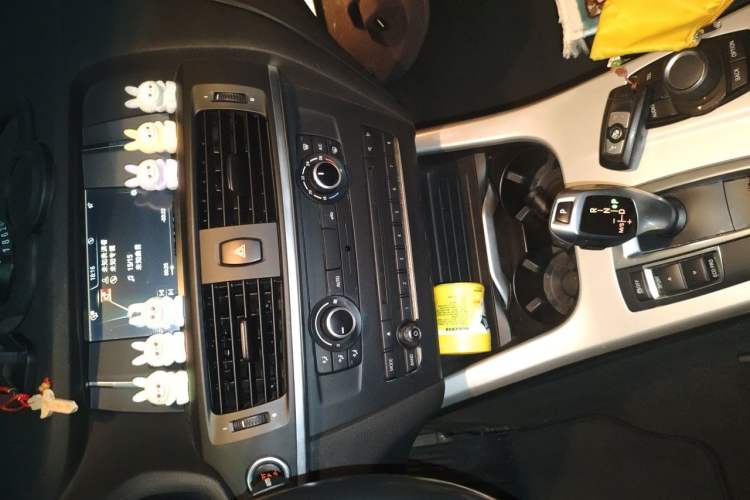 Used BMW X3 2016 sDrive20i Audio And AC Panel