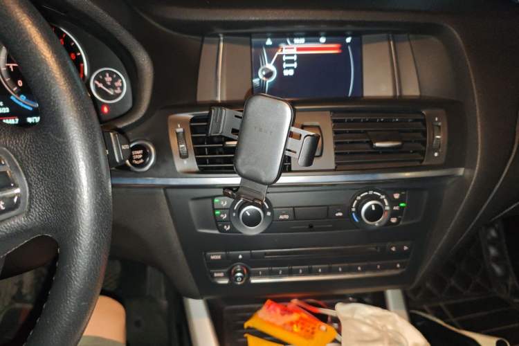Used BMW X3 2016 sDrive20i Audio And AC Panel