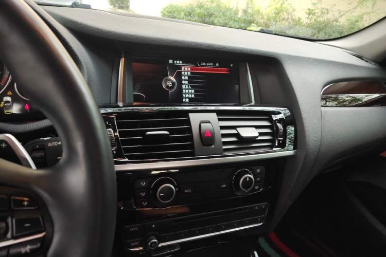 Used BMW X3 2016 sDrive20i Audio And AC Panel