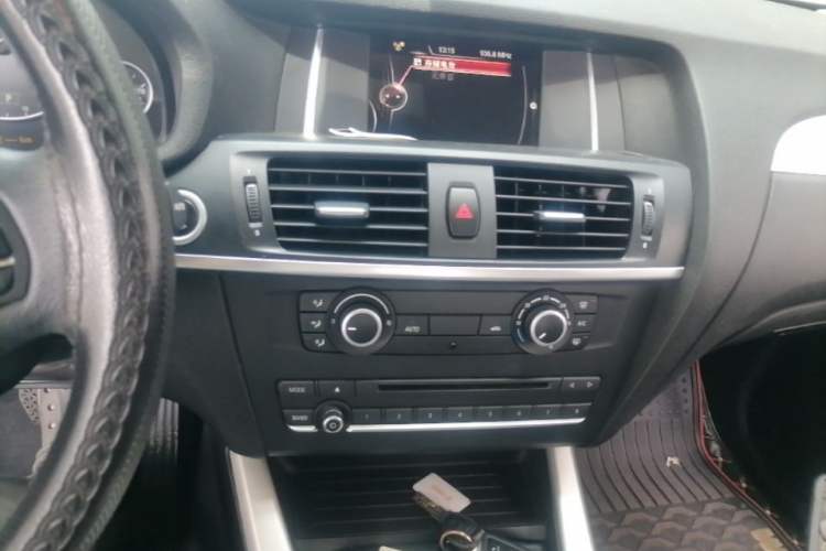 Used BMW X3 2016 sDrive20i Audio And AC Panel