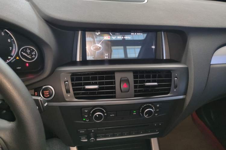 Used BMW X3 2016 sDrive20i Audio And AC Panel