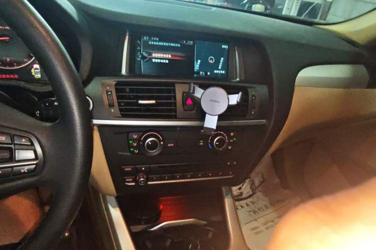 Used BMW X3 2016 sDrive20i Audio And AC Panel