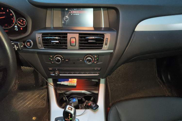 Used BMW X3 2016 sDrive20i Audio And AC Panel