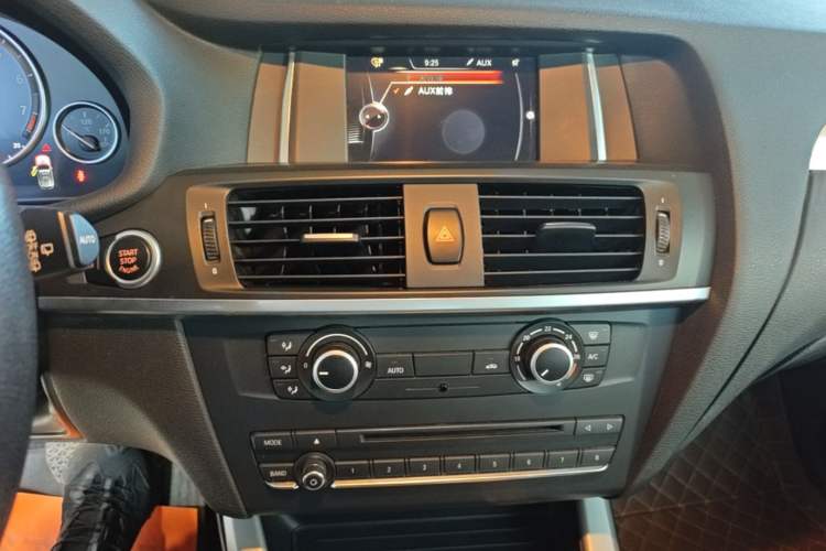 Used BMW X3 2016 sDrive20i Audio And AC Panel
