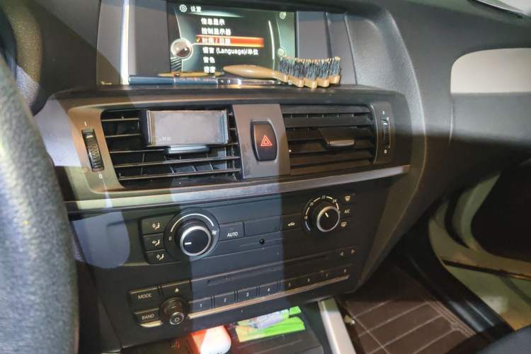 Used BMW X3 2016 sDrive20i Audio And AC Panel