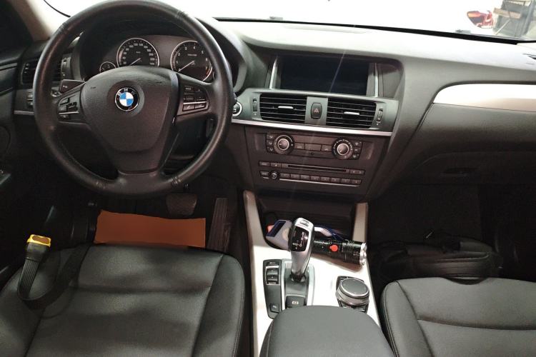 Used BMW X3 2016 sDrive20i Center Console