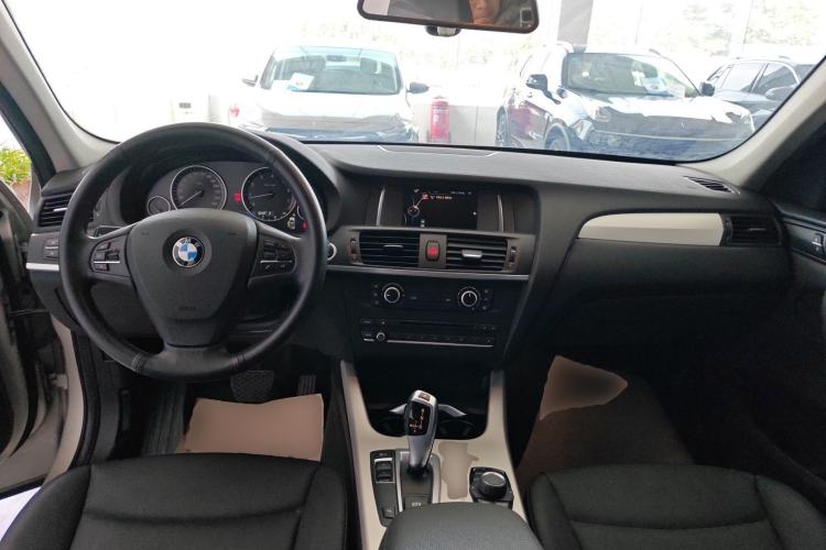 Used BMW X3 2016 sDrive20i Center Console