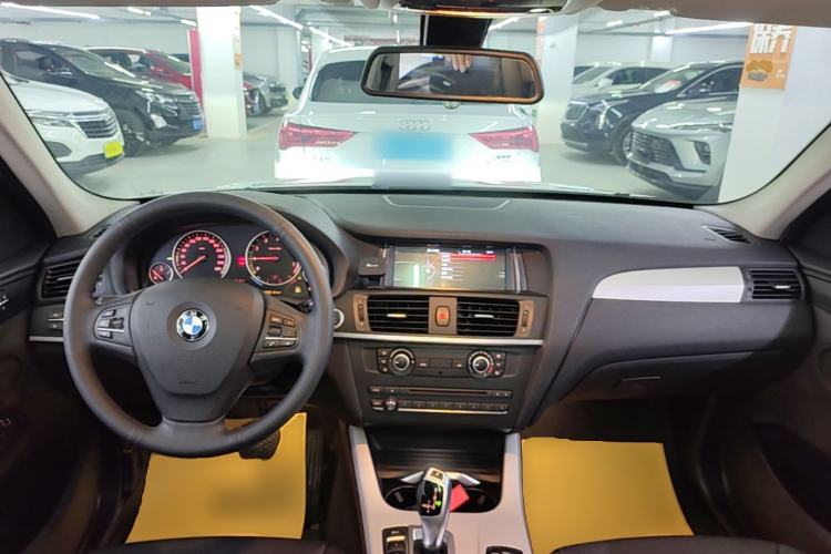 Used BMW X3 2016 sDrive20i Center Console