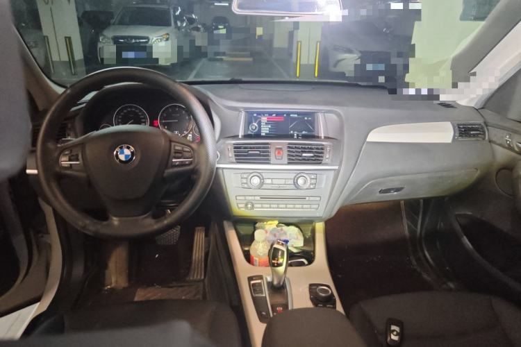 Used BMW X3 2016 sDrive20i Center Console