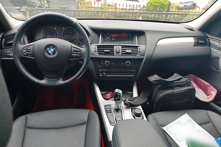 Used BMW X3 2016 sDrive20i Center Console