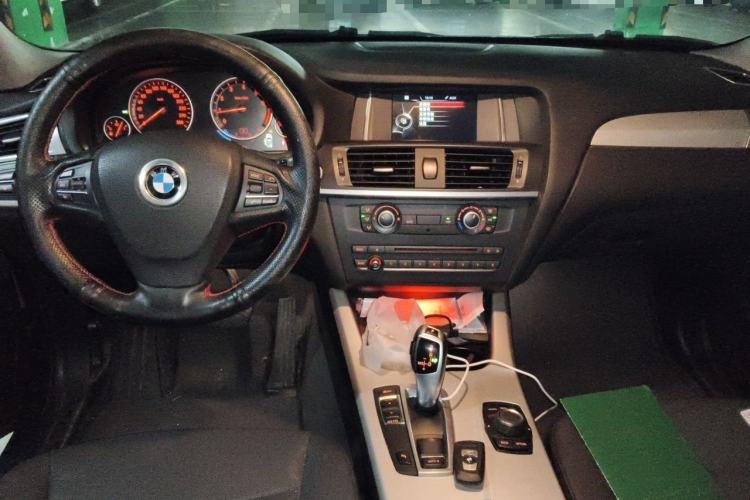 Used BMW X3 2016 sDrive20i Center Console