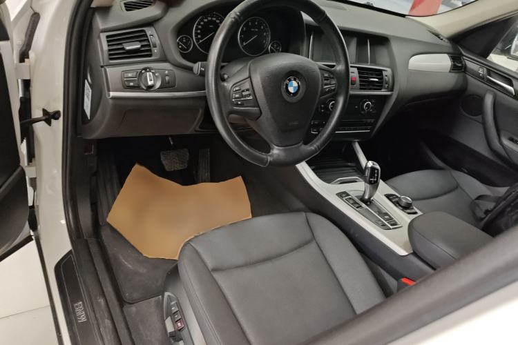 Used BMW X3 2016 sDrive20i Center Console