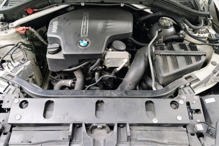 Used BMW X3 2016 sDrive20i Engine Bay