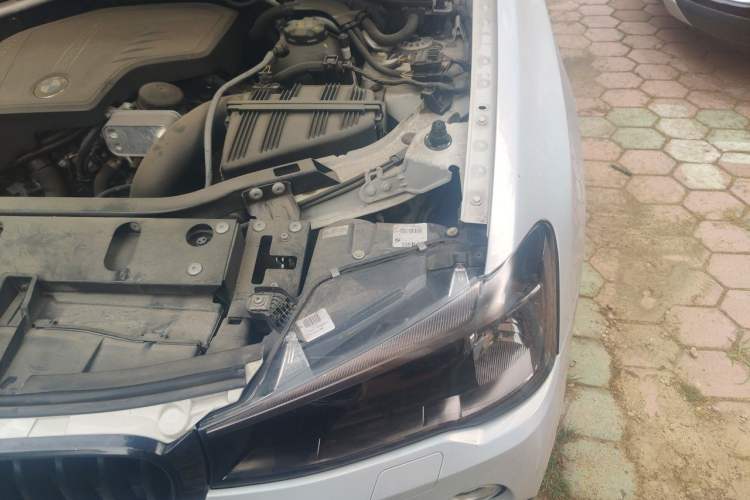 Used BMW X3 2016 xDrive20i M Sport Edition Engine Bay Left
