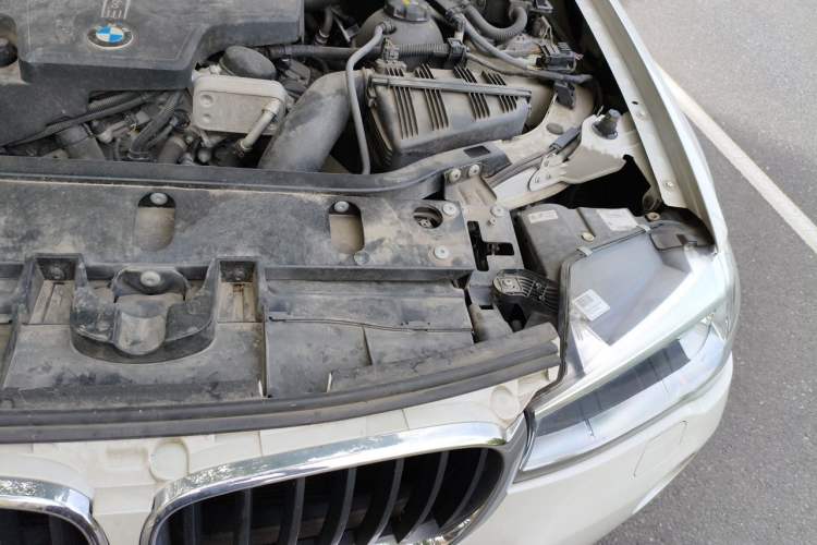 Used BMW X3 2016 sDrive20i Engine Bay Left