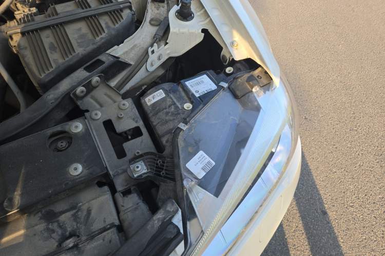 Used BMW X3 2016 sDrive20i Engine Bay Left